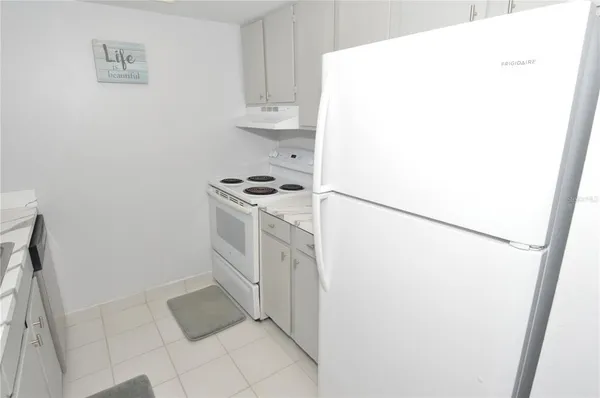 $1,850 | 12760 Indian Rocks Road, Unit 555, Largo, FL 33774