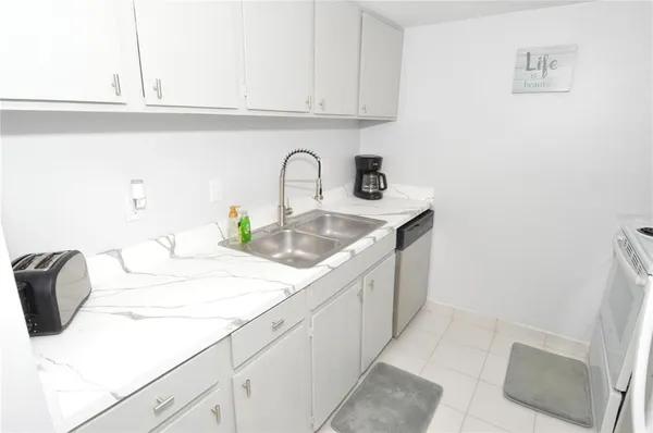$1,850 | 12760 Indian Rocks Road, Unit 555, Largo, FL 33774