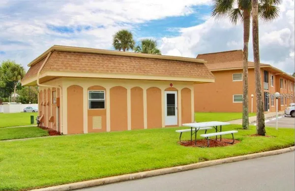 $1,850 | 12760 Indian Rocks Road, Unit 555, Largo, FL 33774
