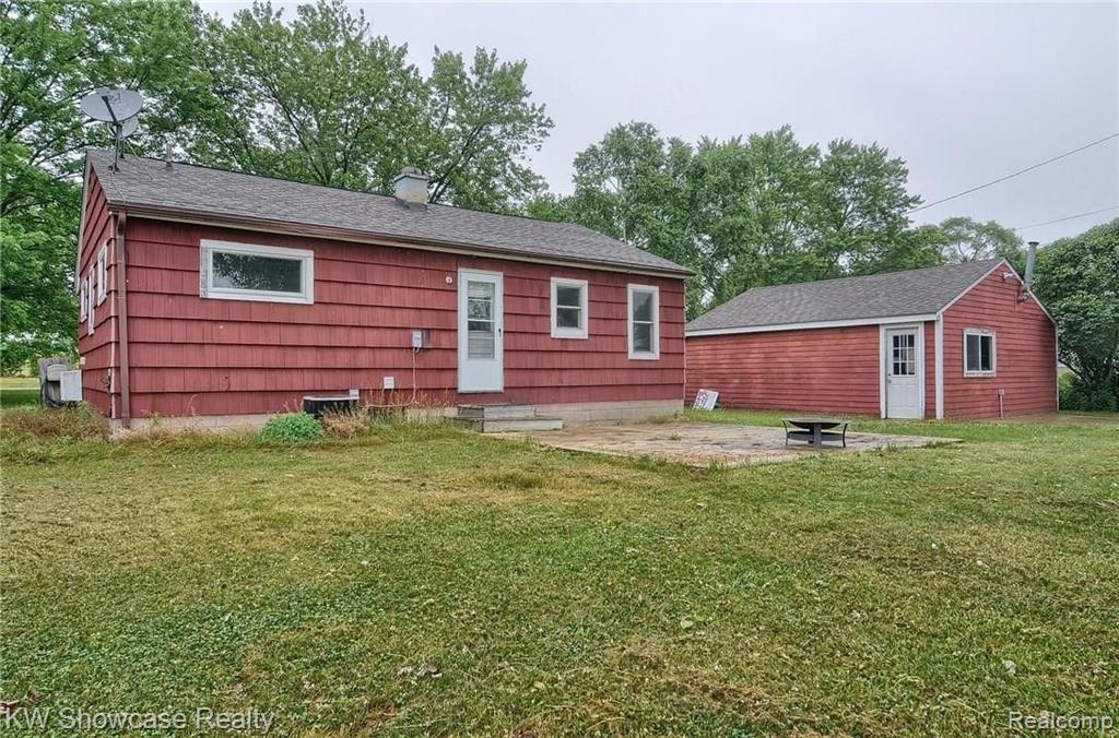 1630 School Road Rochester Hills, MI 48307 - Photo 23 of 26