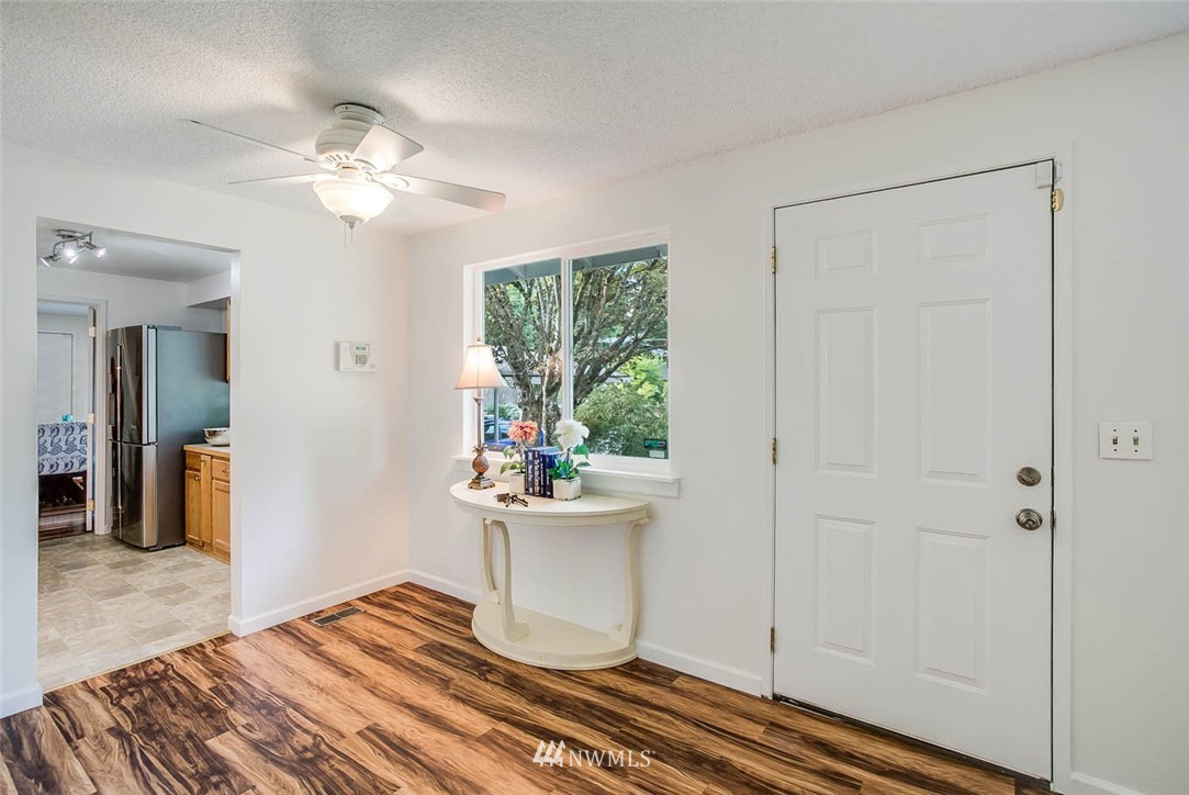 4411 Southeast 2nd Place Renton, WA 98059 - Photo 6 of 22