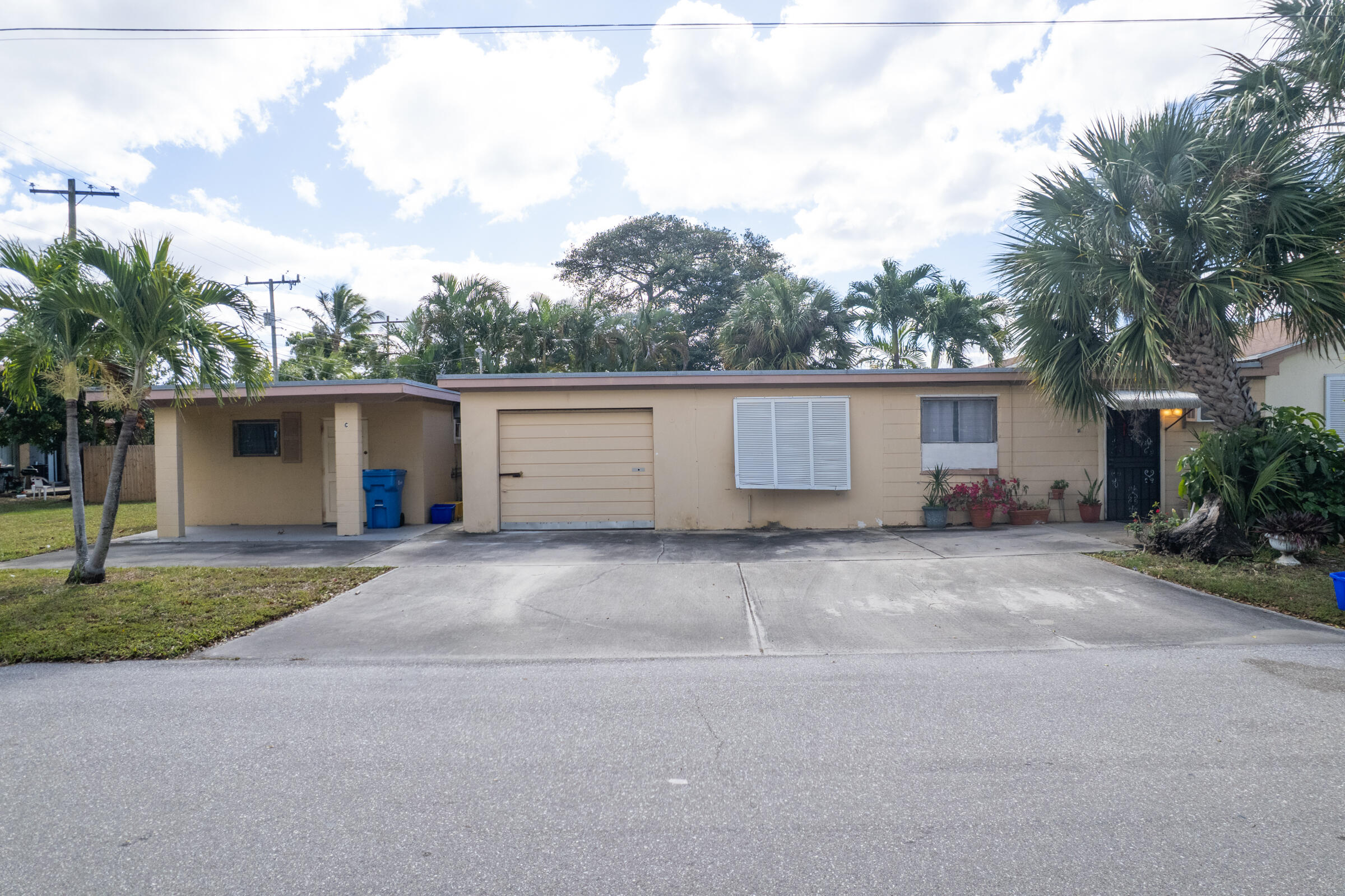 730 North 5th Street Lantana, FL 33462 - Photo 4 of 39 a view of a house with a outdoor space