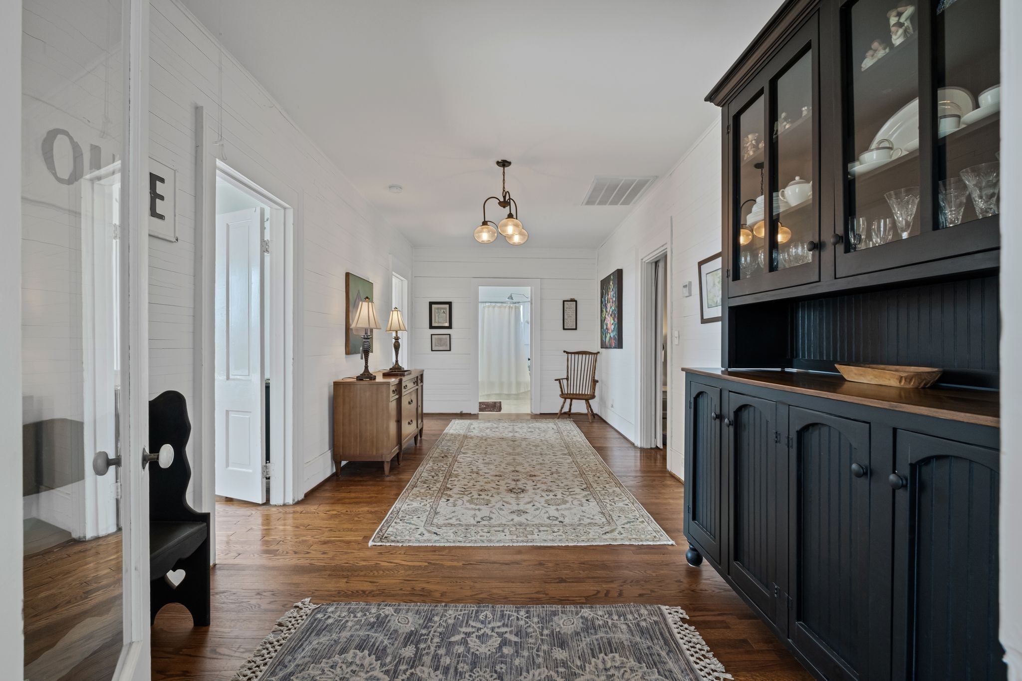 4125 Trinity Road Franklin, TN 37067 - Photo 14 of 44 a living room with furniture
