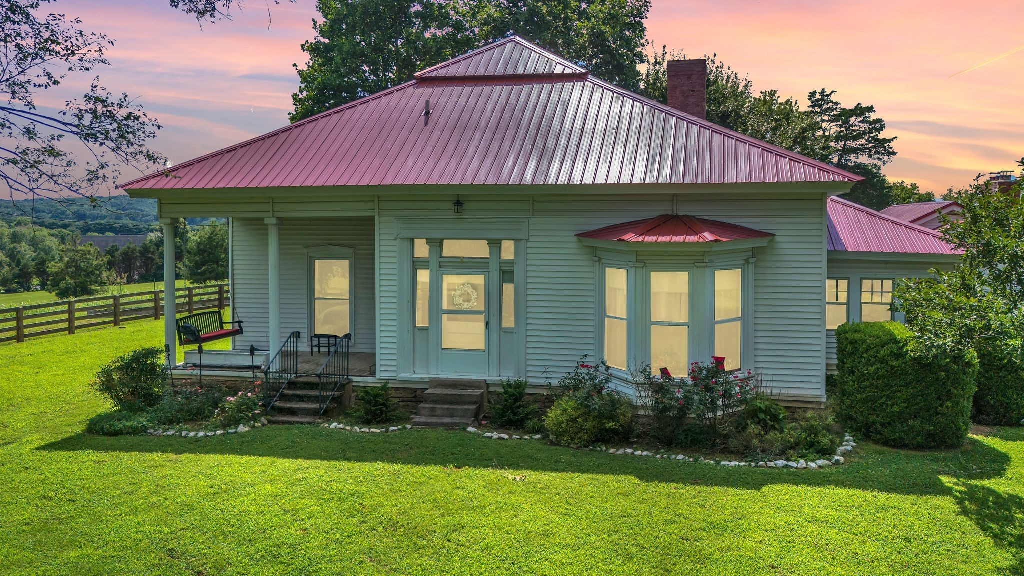4125 Trinity Road Franklin, TN 37067 - Photo 8 of 44 a front view of a house with garden