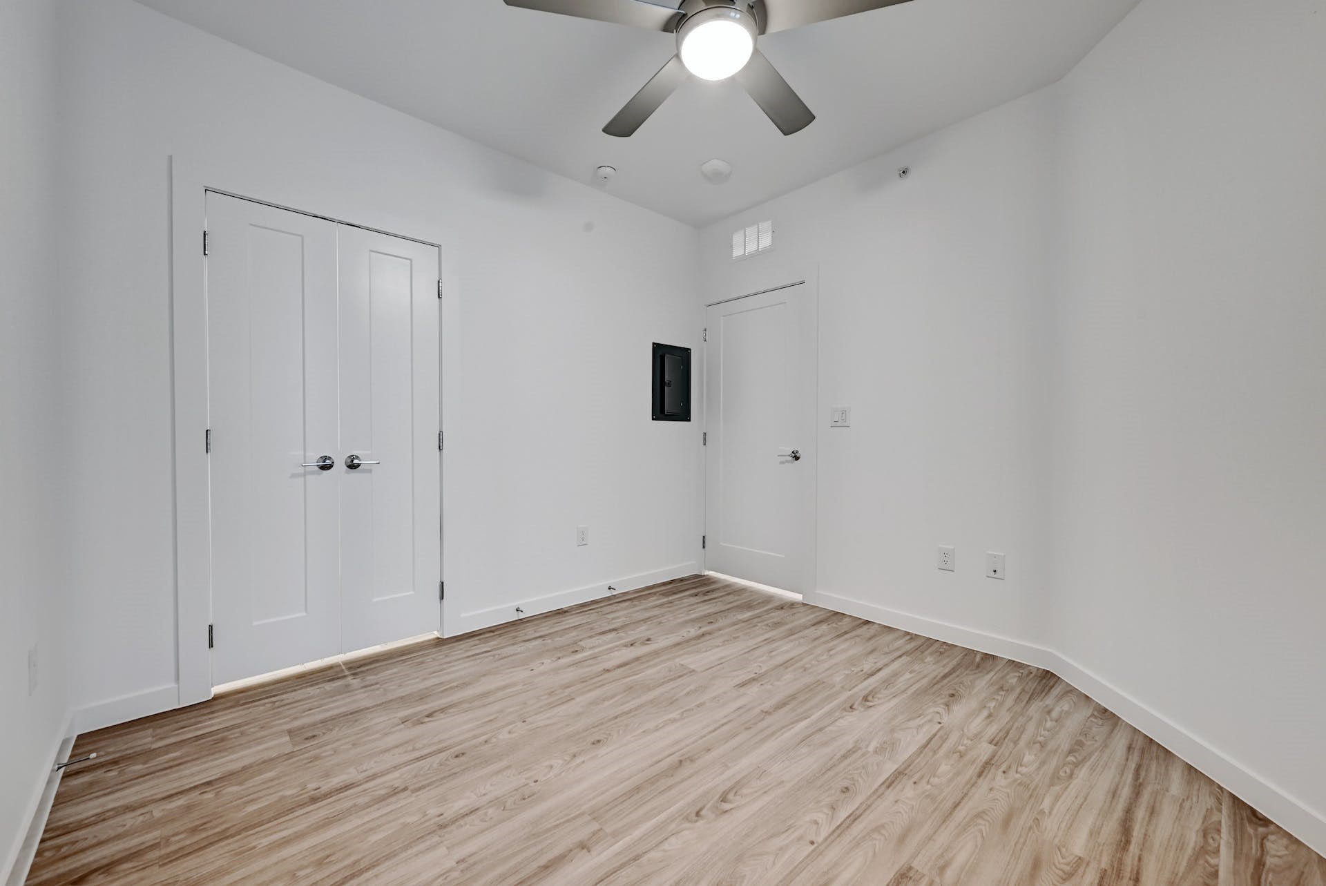 4801 Springdale Road, Unit 1204 Austin, TX 78723 - Photo 17 of 28
