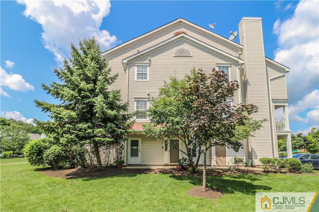 41 Inverness Drive Edison, NJ 08820 - Photo 1 of 22 Gallery Image 1
