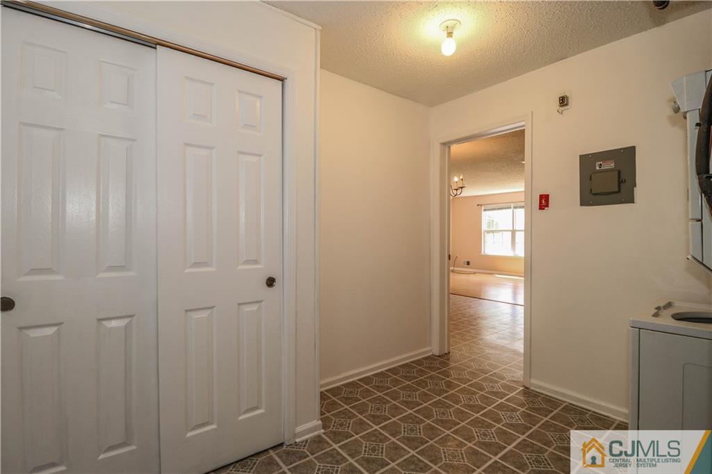 41 Inverness Drive Edison, NJ 08820 - Photo 13 of 22 Gallery Image 13