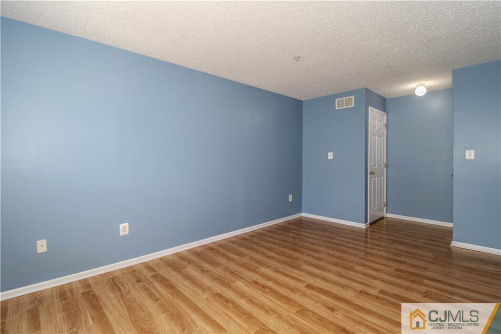 41 Inverness Drive Edison, NJ 08820 - Photo 18 of 22 Gallery Image 18