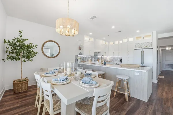 $479,000 | 27010 Estuary Drive, Unit 203, Galveston, TX 77554
