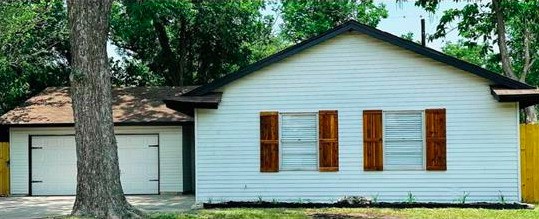 8510 Friendship Road Houston, TX 77080 - Photo 2 of 11