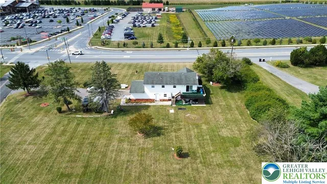 $2,600 | 205 Earl Drive, Brodheadsville, PA 18322