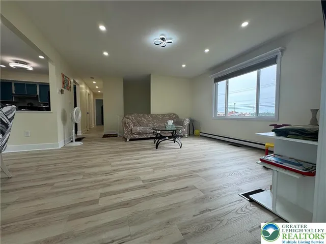 $2,600 | 205 Earl Drive, Brodheadsville, PA 18322