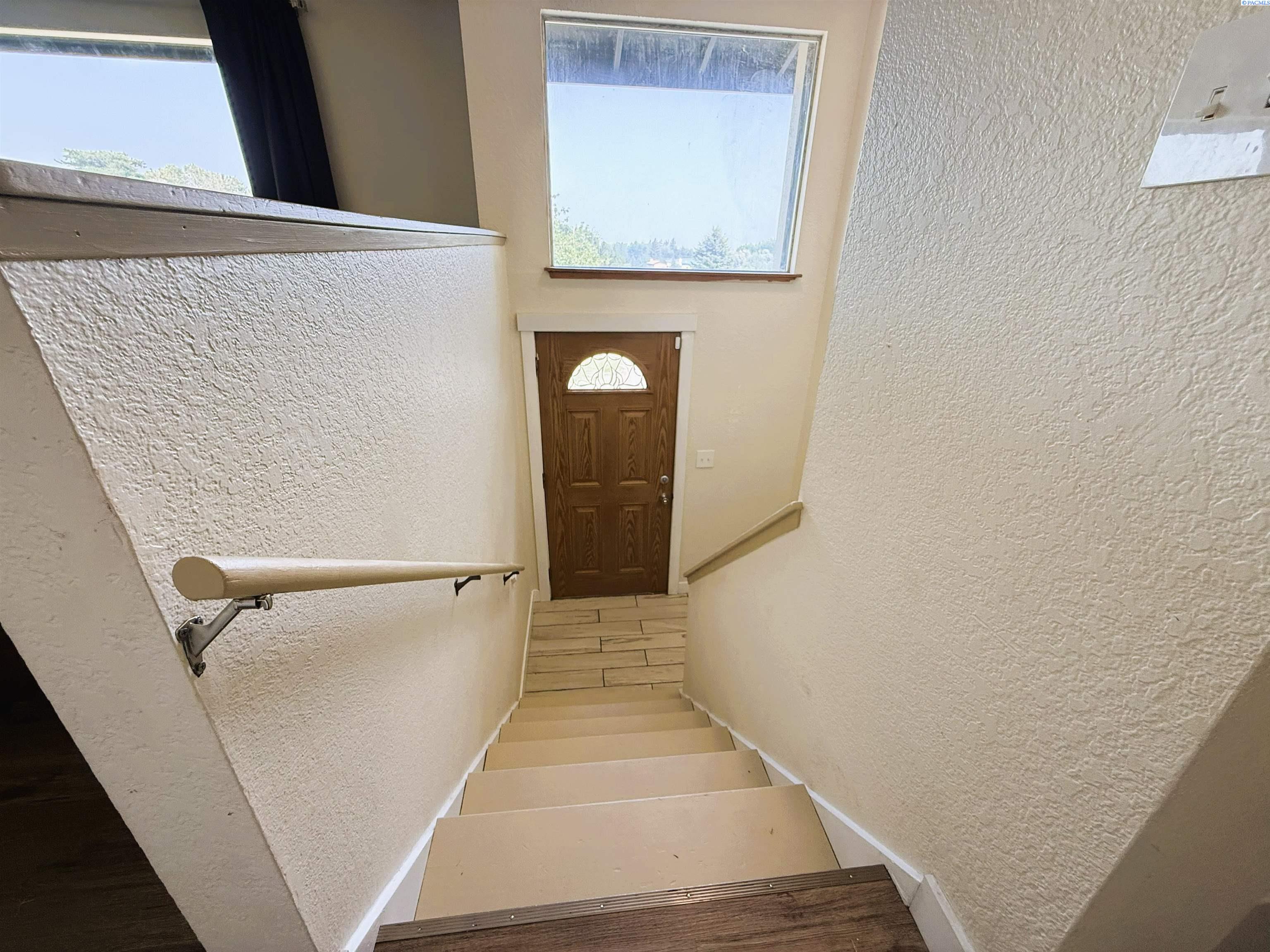 6306 South Caballo Road Kennewick, WA 99338 - Photo 13 of 32 Gallery Image 13