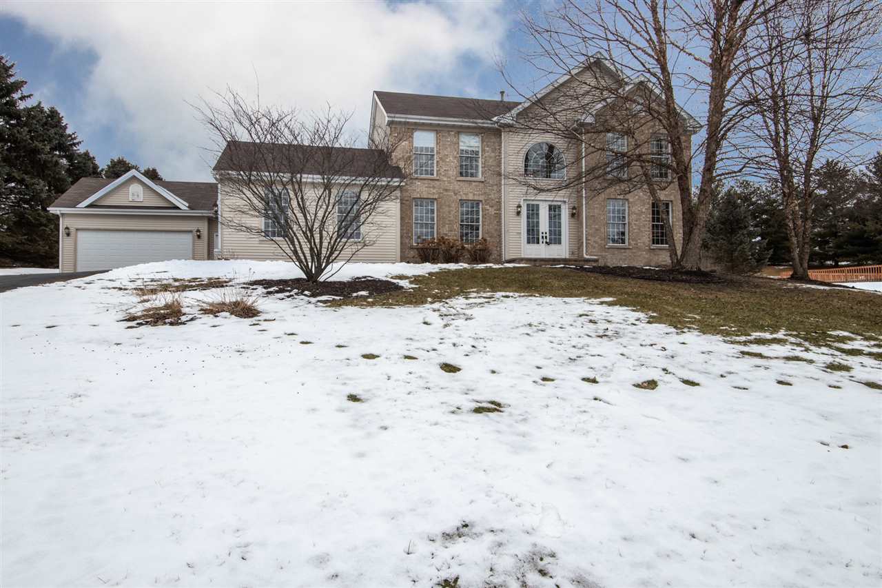 8236 Killarney Aire Road Roscoe, IL 61073 - Photo 1 of 25 Gallery Image 1