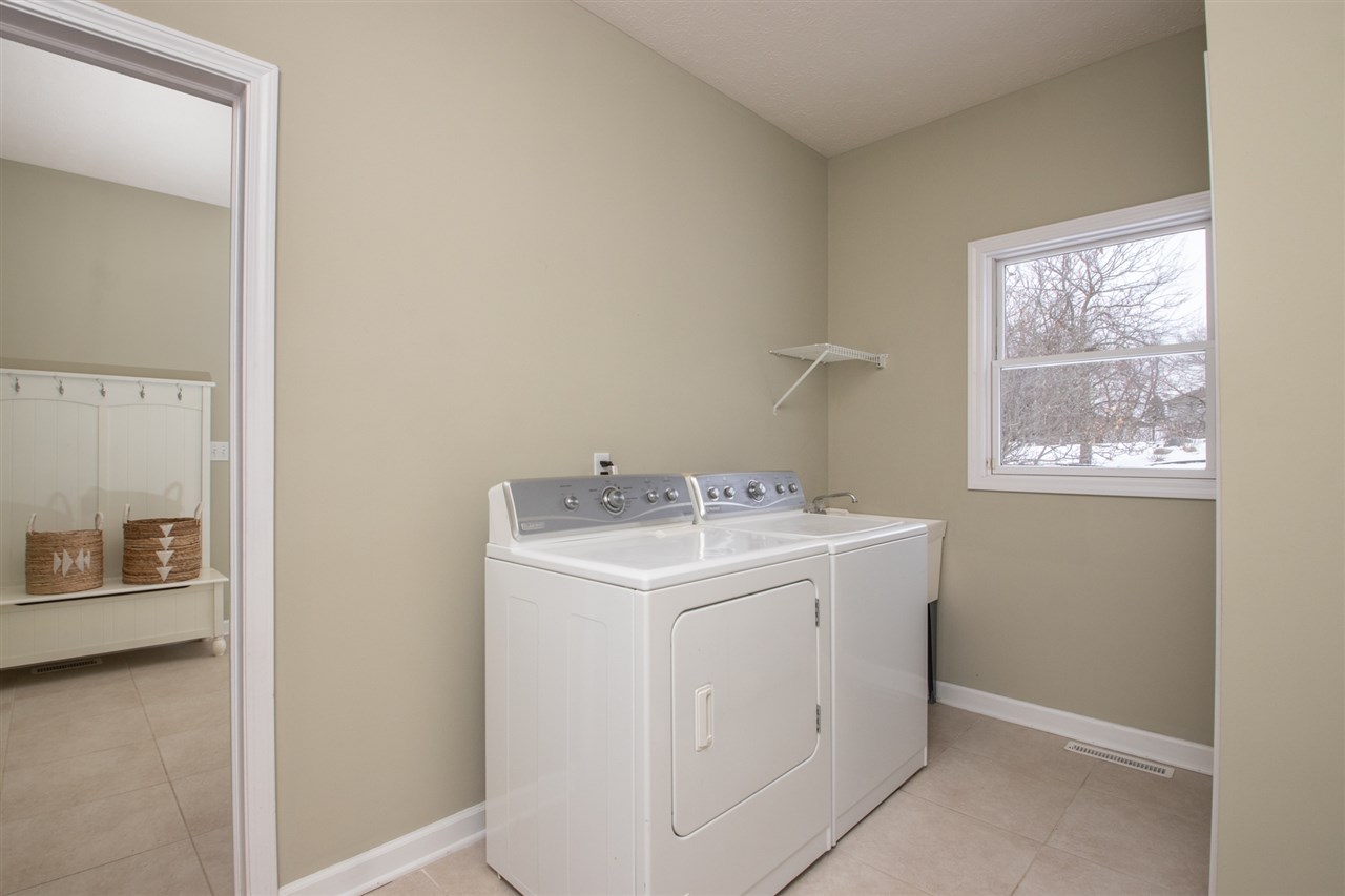 8236 Killarney Aire Road Roscoe, IL 61073 - Photo 15 of 25 Gallery Image 15