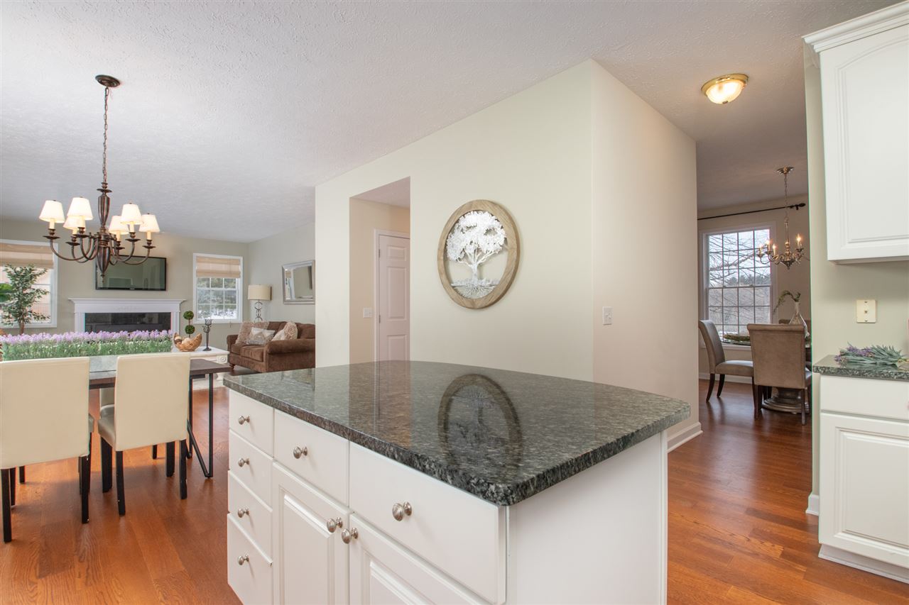 8236 Killarney Aire Road Roscoe, IL 61073 - Photo 9 of 25 Gallery Image 9