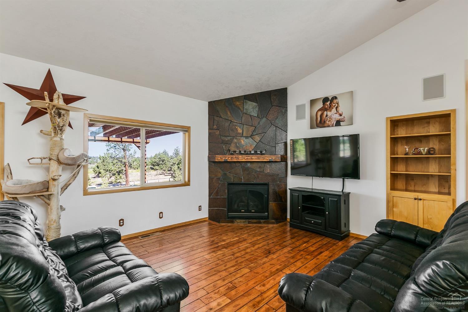 62730 Todd Road Bend, OR 97701 - Photo 7 of 25 Additional Photo