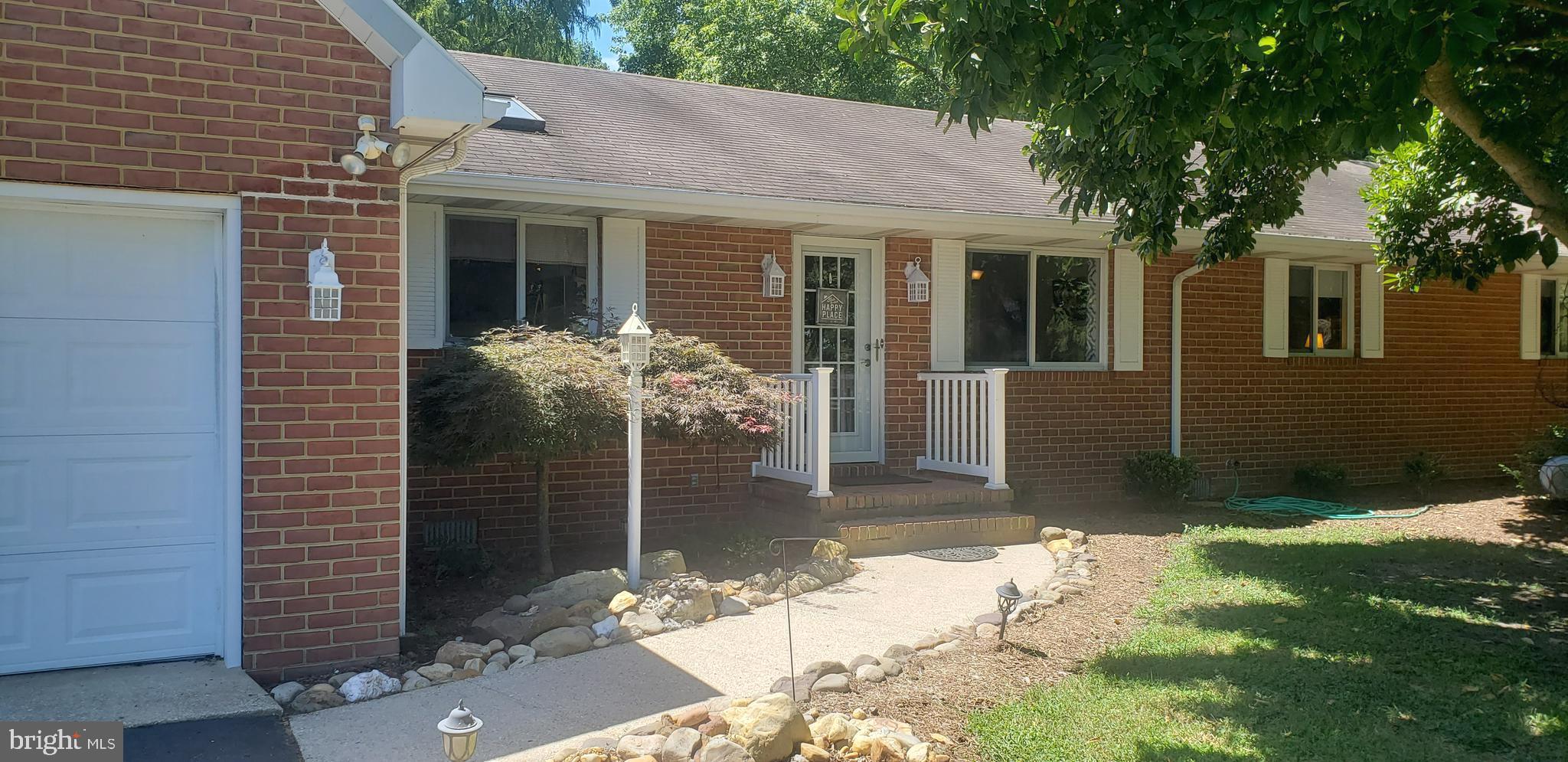 25873 Line Road Denton, MD 21629 - Photo 3 of 67 Great Curb appeal