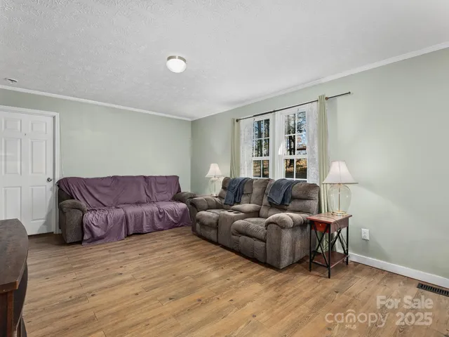 $365,000 | 92 Suncrest Drive, Mars Hill, NC 28754