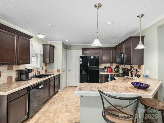 $365,000 | 92 Suncrest Drive, Mars Hill, NC 28754