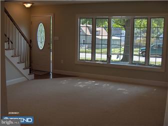 51 Violet Road Levittown, PA 19057 - Photo 7 of 12 Living Room