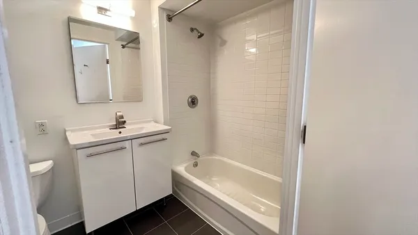 $2,900 | 2 Earhart Street, Unit 318, Cambridge, MA 02141