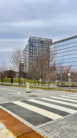 $2,900 | 2 Earhart Street, Unit 318, Cambridge, MA 02141