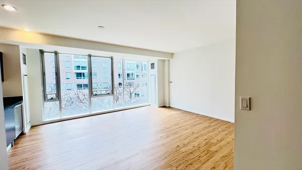 $2,900 | 2 Earhart Street, Unit 318, Cambridge, MA 02141