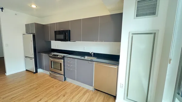 $2,900 | 2 Earhart Street, Unit 318, Cambridge, MA 02141