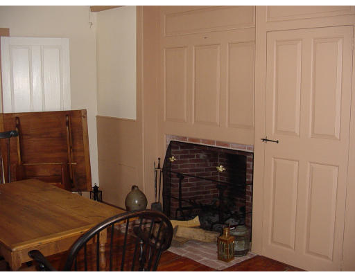 327 Boston Road Sutton, MA 01590 - Photo 5 of 10 Gallery Image 5