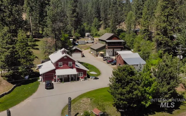 $2,950,000 | 840-842 Banks Lowman Road, Garden Valley, ID 83622