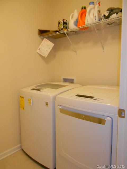8906 Paddle Oak Road, Unit 403 Charlotte, NC 28227 - Photo 12 of 16 Gallery Image 12