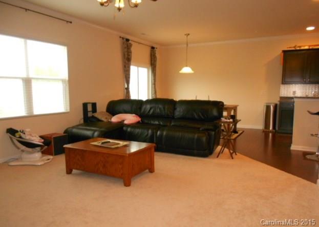 8906 Paddle Oak Road, Unit 403 Charlotte, NC 28227 - Photo 7 of 16 Gallery Image 7