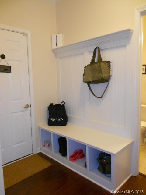 8906 Paddle Oak Road, Unit 403 Charlotte, NC 28227 - Photo 8 of 16 Gallery Image 8