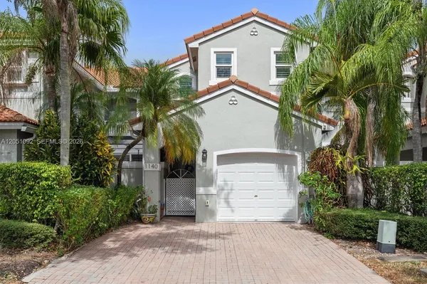 $644,900 | 1140 Weeping Willow Way, Hollywood, FL 33019
