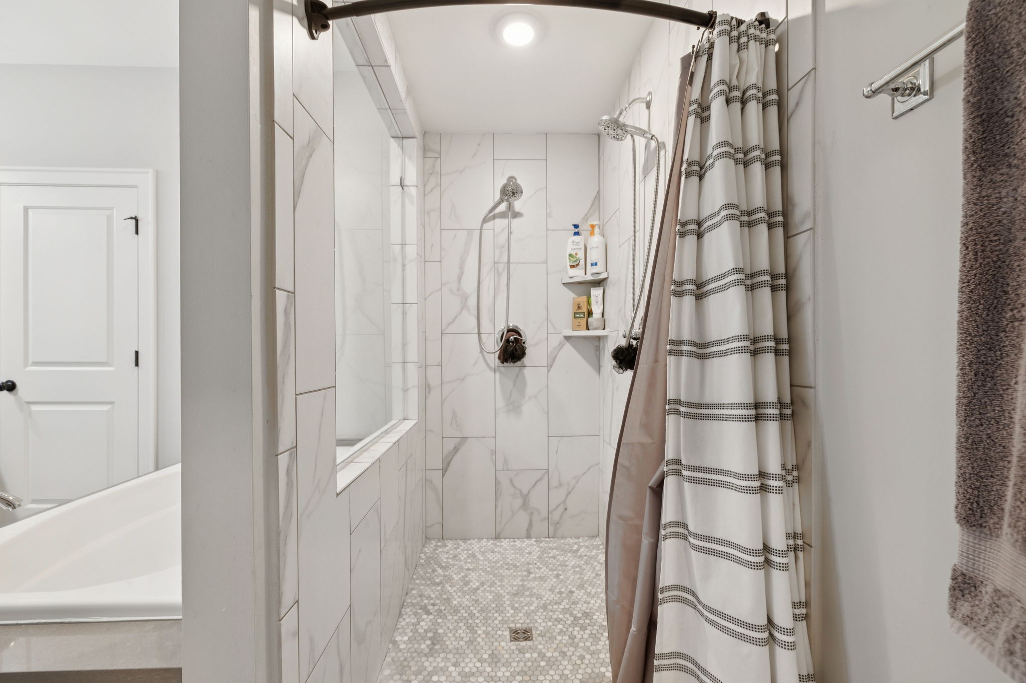 247 Croft Way Mount Juliet, TN 37122 - Photo 31 of 66 a bathroom with a shower
