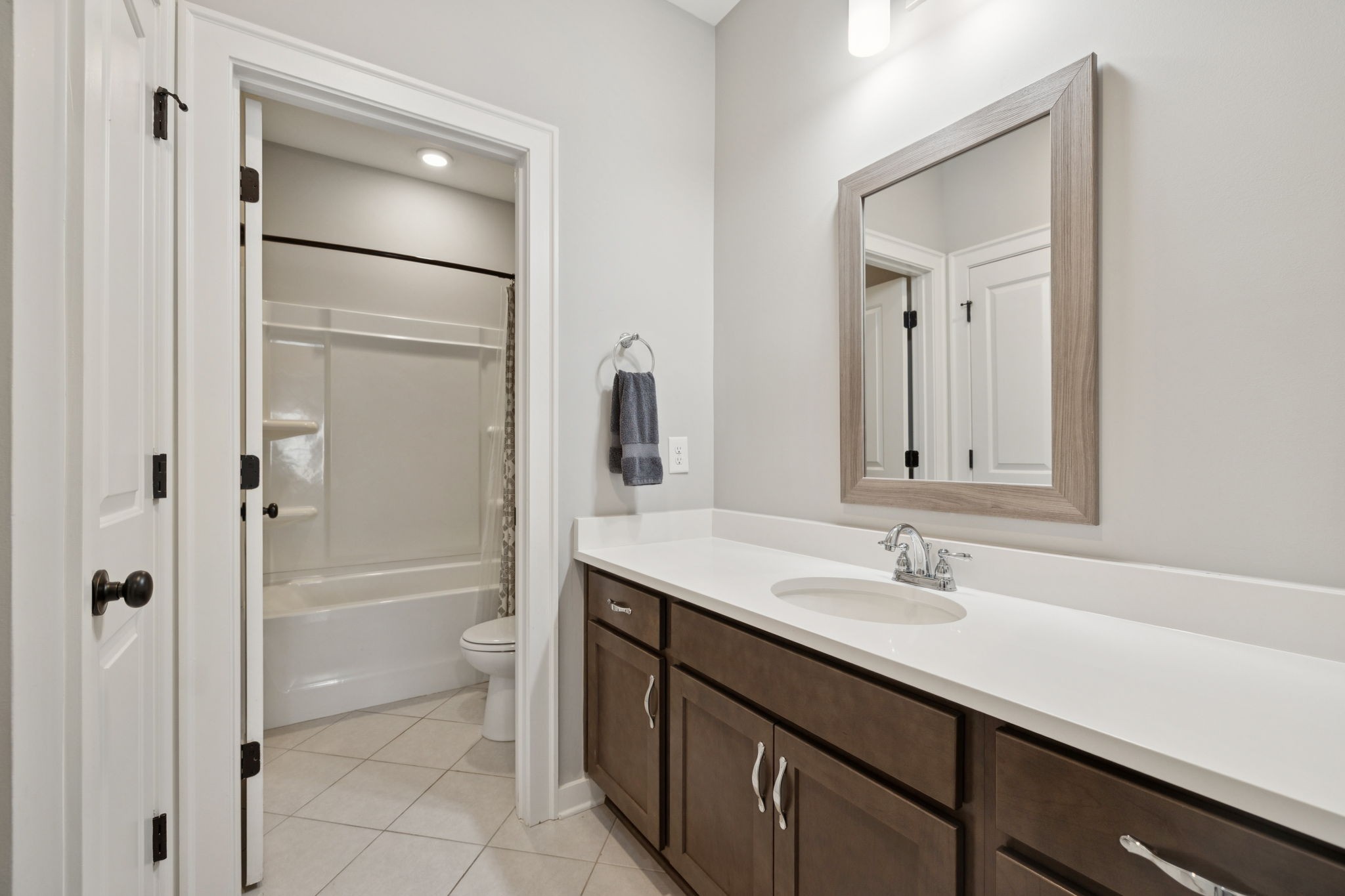 247 Croft Way Mount Juliet, TN 37122 - Photo 43 of 66 a bathroom with a sink a toilet and shower