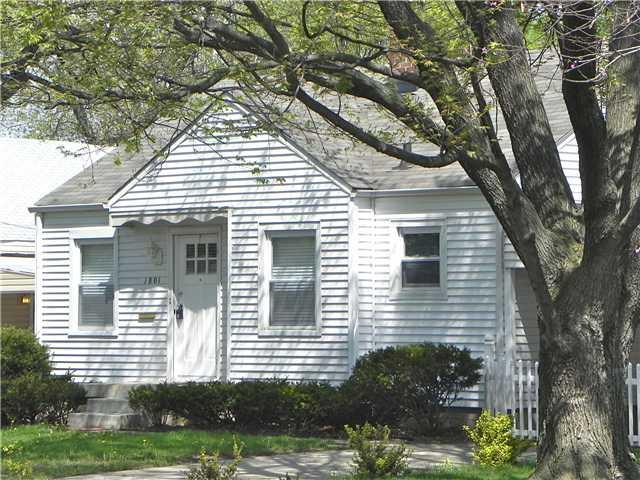 1801 North Riley Avenue Indianapolis, IN 46218 - Photo 3 of 15 Gallery Image 3
