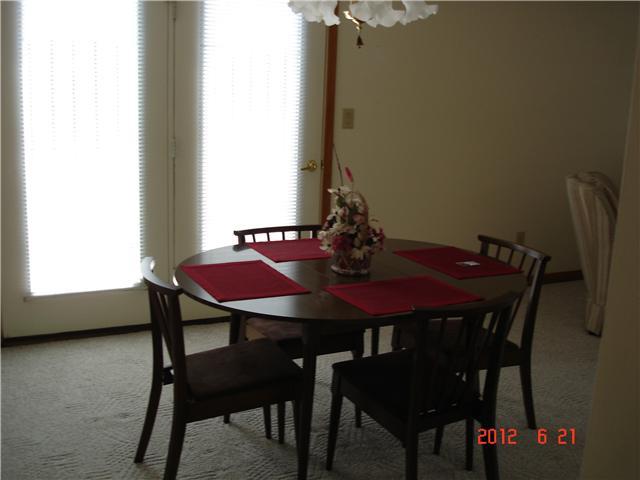 5715 Misty Ridge Circle Indianapolis, IN 46237 - Photo 8 of 15 Gallery Image 8