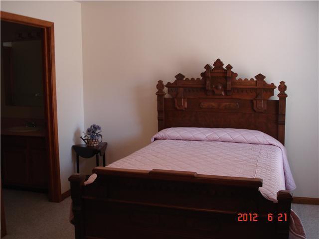 5715 Misty Ridge Circle Indianapolis, IN 46237 - Photo 9 of 15 Gallery Image 9