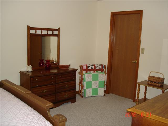 5715 Misty Ridge Circle Indianapolis, IN 46237 - Photo 10 of 15 Gallery Image 10