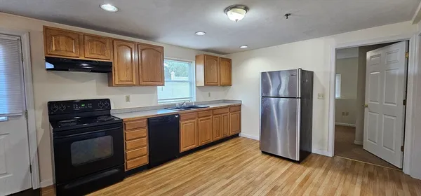 $1,400 | 19 Mc Donald Street, Unit B, Spencer, MA 01562