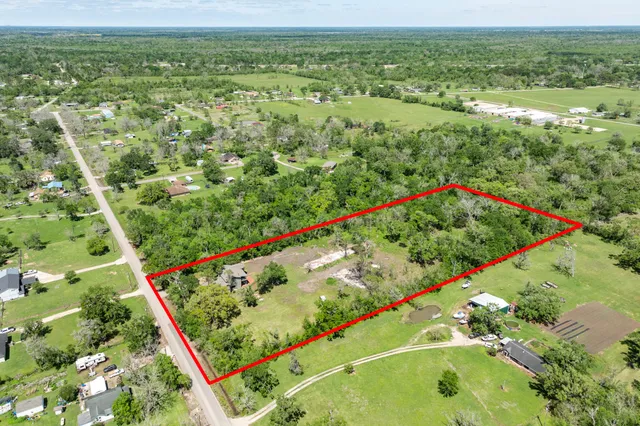 a view of a lush green field