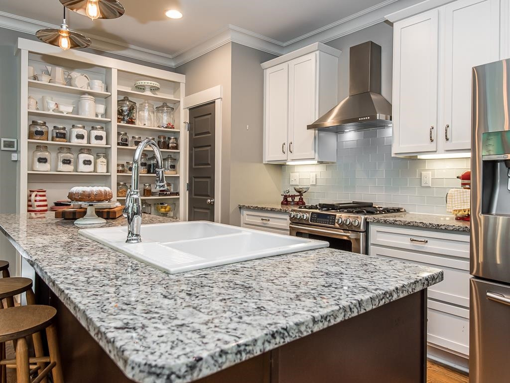 115 Seawell Avenue Raleigh, NC 27601 - Photo 3 of 47 Photo 3