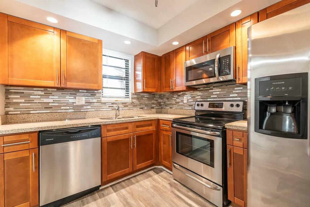 9300 Southwest 8th Street, Unit 202 Boca Raton, FL 33428 - Photo 4 of 28 tempImageMgFMB6