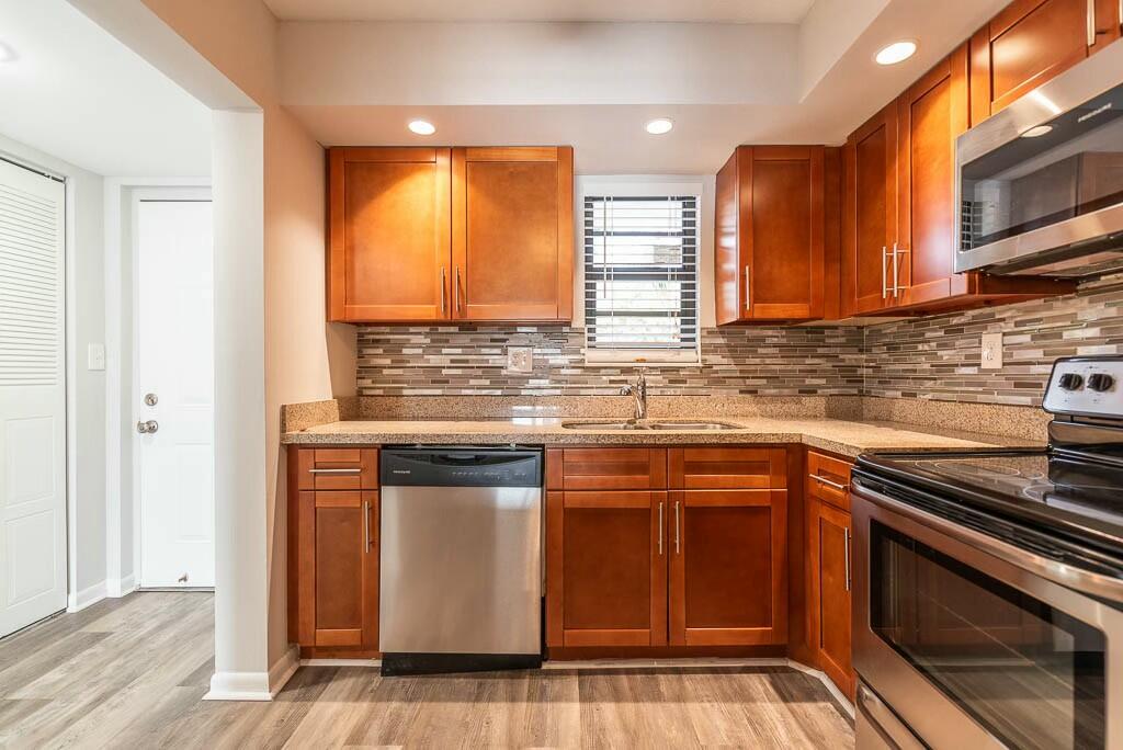 9300 Southwest 8th Street, Unit 202 Boca Raton, FL 33428 - Photo 5 of 28 tempImageDxN3Qd