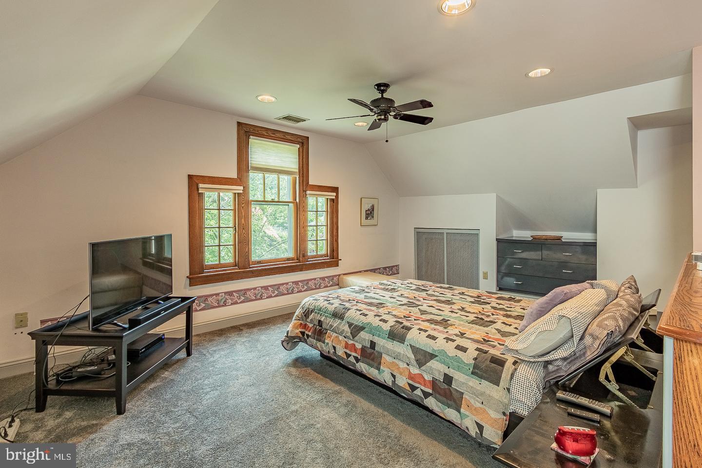 22 Tenby Road Havertown, PA 19083 - Photo 32 of 43 Master suite