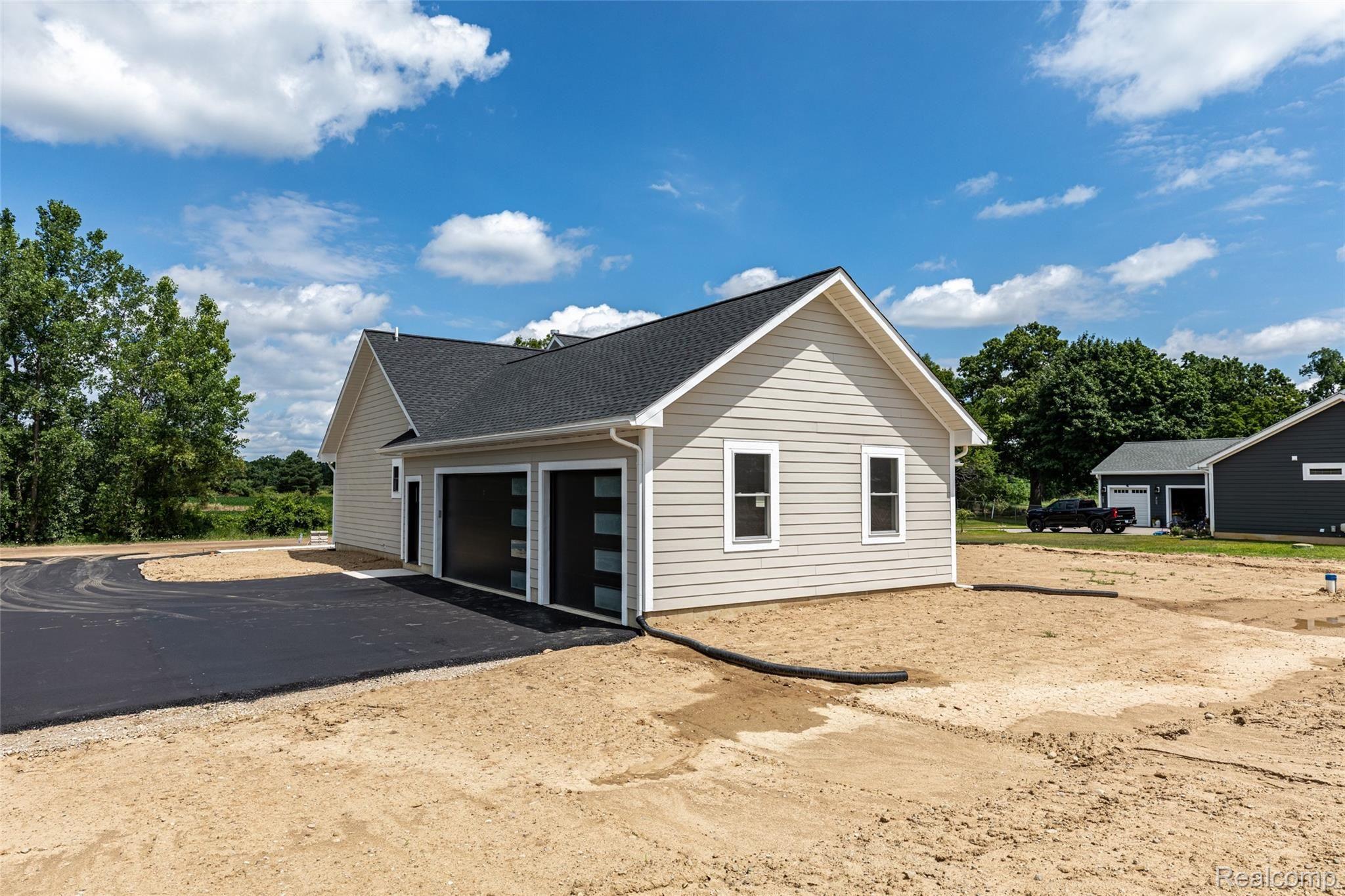 550 Wright Road Howell, MI 48843 - Photo 35 of 38 6.Back