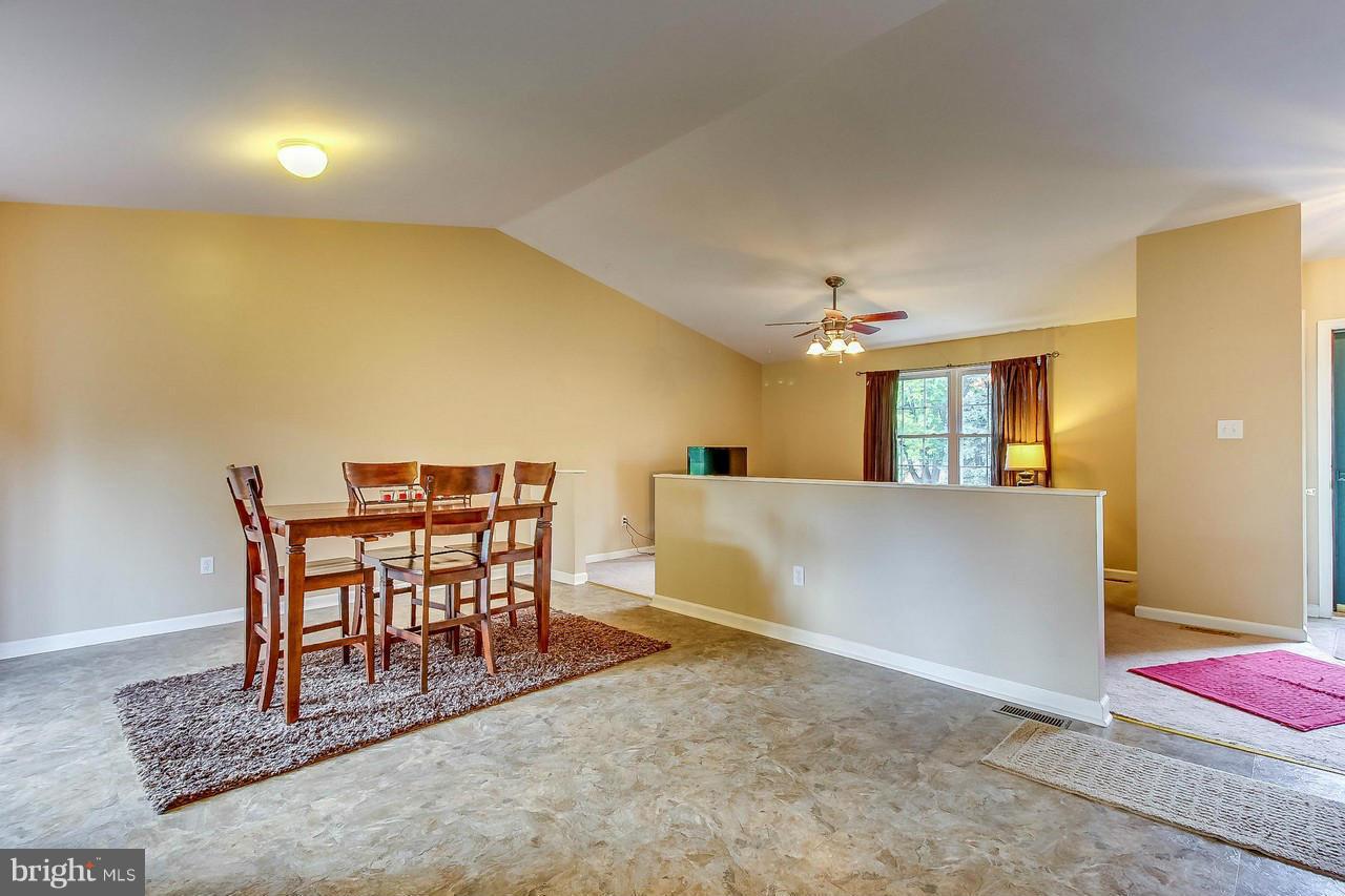 4203 North Hunter Road Hampstead, MD 21074 - Photo 9 of 25 Dining Room