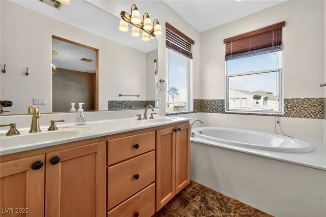 $2,600 | 551 Via Ripagrande Avenue, Henderson, NV 89011